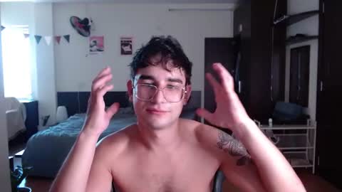 Snapshot of steveoceanbeanhuge chatting on 06.14.26 Alex online show from 06.14.26