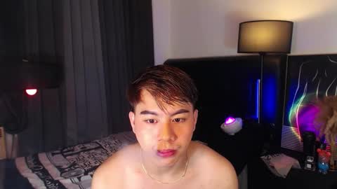 Snapshot of stevetwinktop chatting on 10.17.25 STEVE online show from 10.17.25