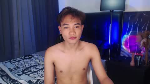 Snapshot of stevetwinktop chatting on 10.26.25 STEVE online show from 10.26.25