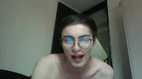 Snapshot of stiv_grant chatting on 09.12.25 stiv_grant online show from 09.12.25