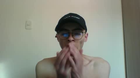 Snapshot of stiv_grant chatting on 09.17.25 stiv_grant online show from 09.17.25