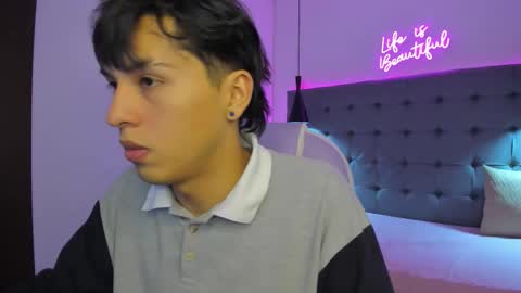 Stiwen online show from 09.22.25