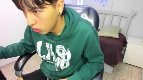 Stiwen online show from 09.26.25