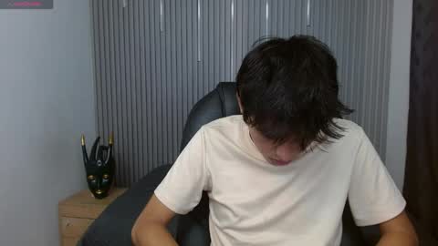 Stiwen online show from 04.08.26