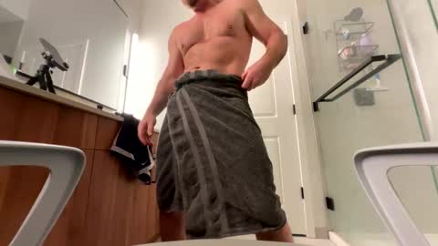 stlhotwifeguy online show from 02.27.25