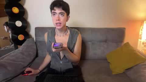 Stolas online show from 02.12.26