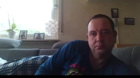 stoned1983 online show from 11.18.25