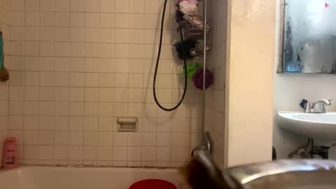 Snapshot of stonedbj chatting on 09.23.25 StonedBJ online show from 09.23.25