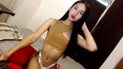 Snapshot of stonehard_sophia chatting on 09.23.25 Cute Sophia online show from 09.23.25