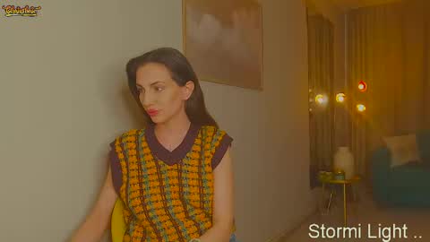 Snapshot of stormi_light chatting on 05.10.26 Stormi online show from 05.10.26