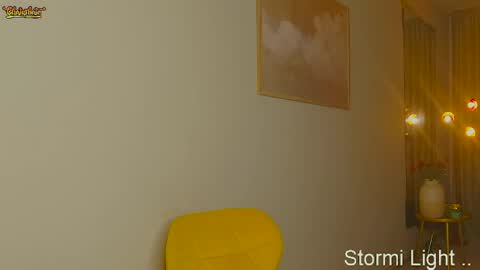 Snapshot of stormi_light chatting on 05.17.26 Stormi online show from 05.17.26