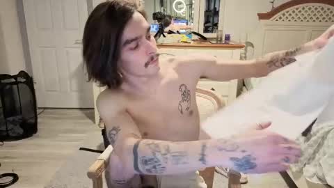 str8whiteboy21 online show from 02.17.26