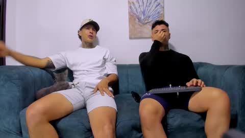 Snapshot of straight__friends chatting on 09.12.25 straight__friends online show from 09.12.25