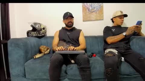 Snapshot of straight__friends chatting on 09.18.25 straight__friends online show from 09.18.25