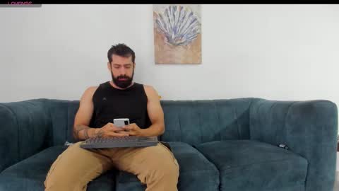 Snapshot of straight__friends chatting on 10.12.25 straight__friends online show from 10.12.25