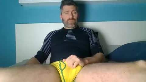 Snapshot of straightact chatting on 02.20.25 straightact online show from 02.20.25