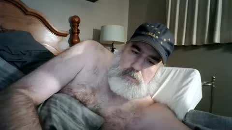 Straightbear4you online show from 10.20.25