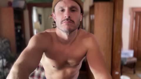 Snapshot of straightishd chatting on 12.16.25 Cowboy Zuhly online show from 12.16.25