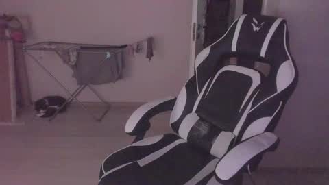 Ray online show from 10.17.25