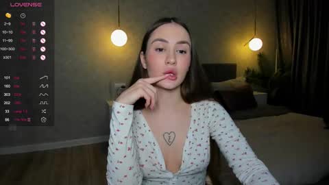 Laura online show from 03.24.26