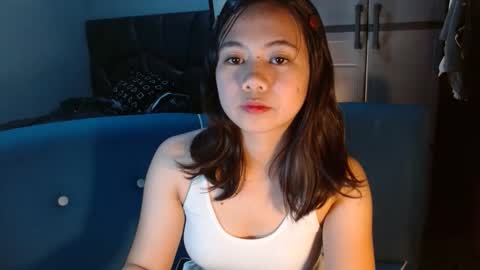 Snapshot of strawberry_kissesx chatting on 03.21.26 Kisses online show from 03.21.26