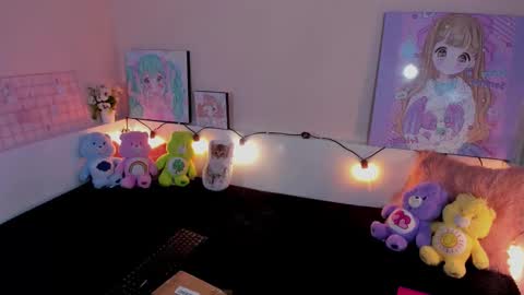 strawberry_kitty_ online show from 11.24.25