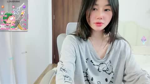 Snapshot of strawberry_loveee chatting on 02.11.26 strawberry_loveee online show from 02.11.26
