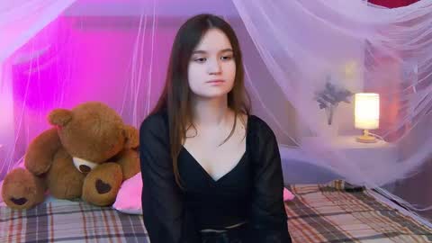 Snapshot of strawbunnybite chatting on 05.23.26 Bunny online show from 05.23.26