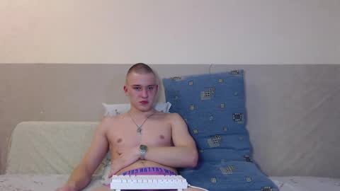 Yan online show from 04.10.26