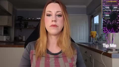 Amorina online show from 02.20.25