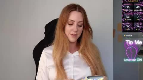 Snapshot of stripmequick chatting on 05.19.26 Amorina online show from 05.19.26