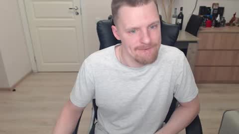 strong_guy_xxx online show from 01.12.26