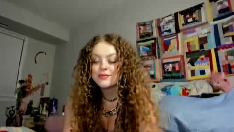 Snapshot of strwbby chatting on 07.21.26 Strwbby online show from 07.21.26