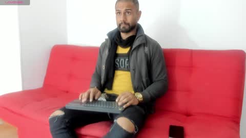 STUD HUNK LATIN online show from 12.10.24