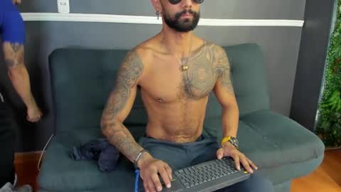 STUD HUNK LATIN online show from 03.06.25