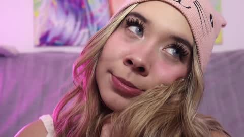 Snapshot of students_porn chatting on 12.26.24 students_porn online show from 12.26.24