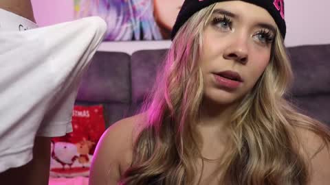 Snapshot of students_porn chatting on 12.30.24 students_porn online show from 12.30.24