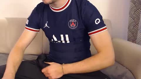 Stud From Paris online show from 04.23.26