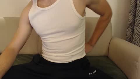 Snapshot of studfromparis chatting on 05.02.26 Stud From Paris online show from 05.02.26