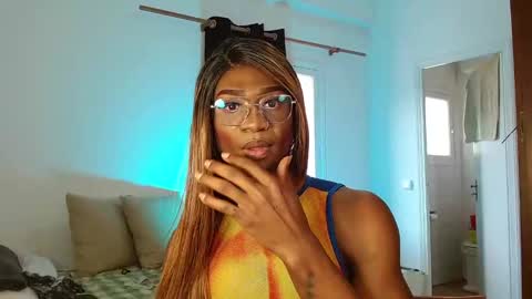 Suanny Klatten  It is my account independent  online show from 02.12.25