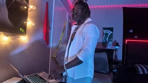 Hot Chocolate online show from 11.16.25