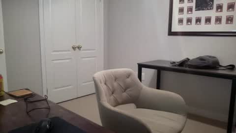 Snapshot of submiss14 chatting on 06.24.26 Sissy Isabella online show from 06.24.26