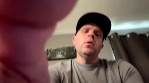 Snapshot of submissivebrett381 chatting on 06.07.26 submissivebrett381 online show from 06.07.26