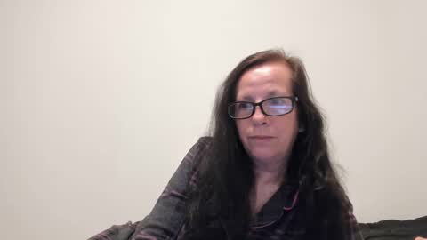 Snapshot of submissivepeachgoddess chatting on 04.21.26 Submissie Peach Goddess online show from 04.21.26
