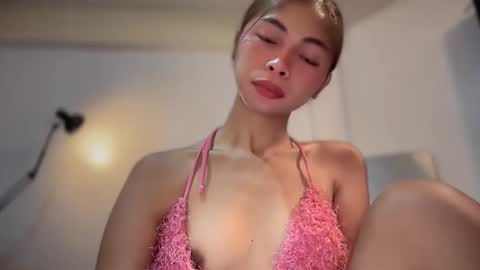 Snapshot of suckablechick chatting on 02.19.26 Marry online show from 02.19.26