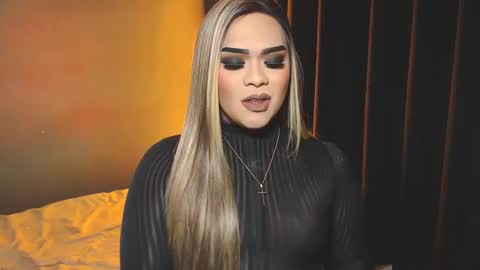 Snapshot of suckablecockoffreya chatting on 12.20.24 JADE ELYSE online show from 12.20.24