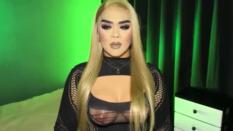 Snapshot of suckablecockoffreya chatting on 02.09.26 JADE ELYSE online show from 02.09.26