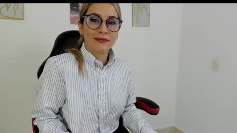 sugar_milff online show from 02.13.25