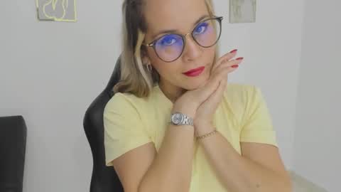 sugar_milff online show from 09.18.25