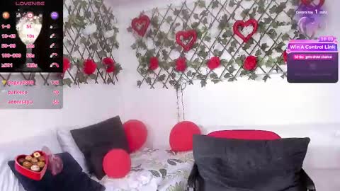 Snapshot of sugar_mom3 chatting on 03.08.25 nancy online show from 03.08.25